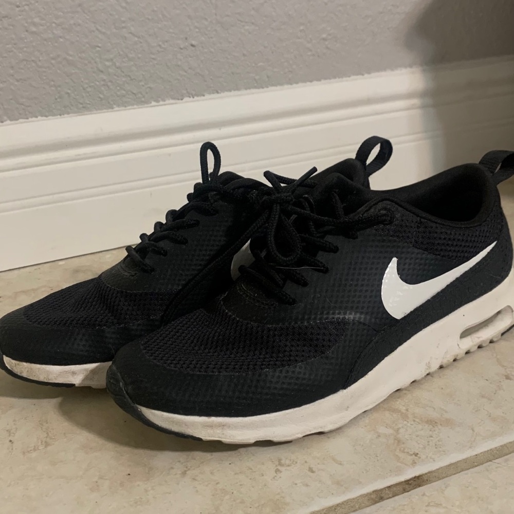 Nike black - size 6 -